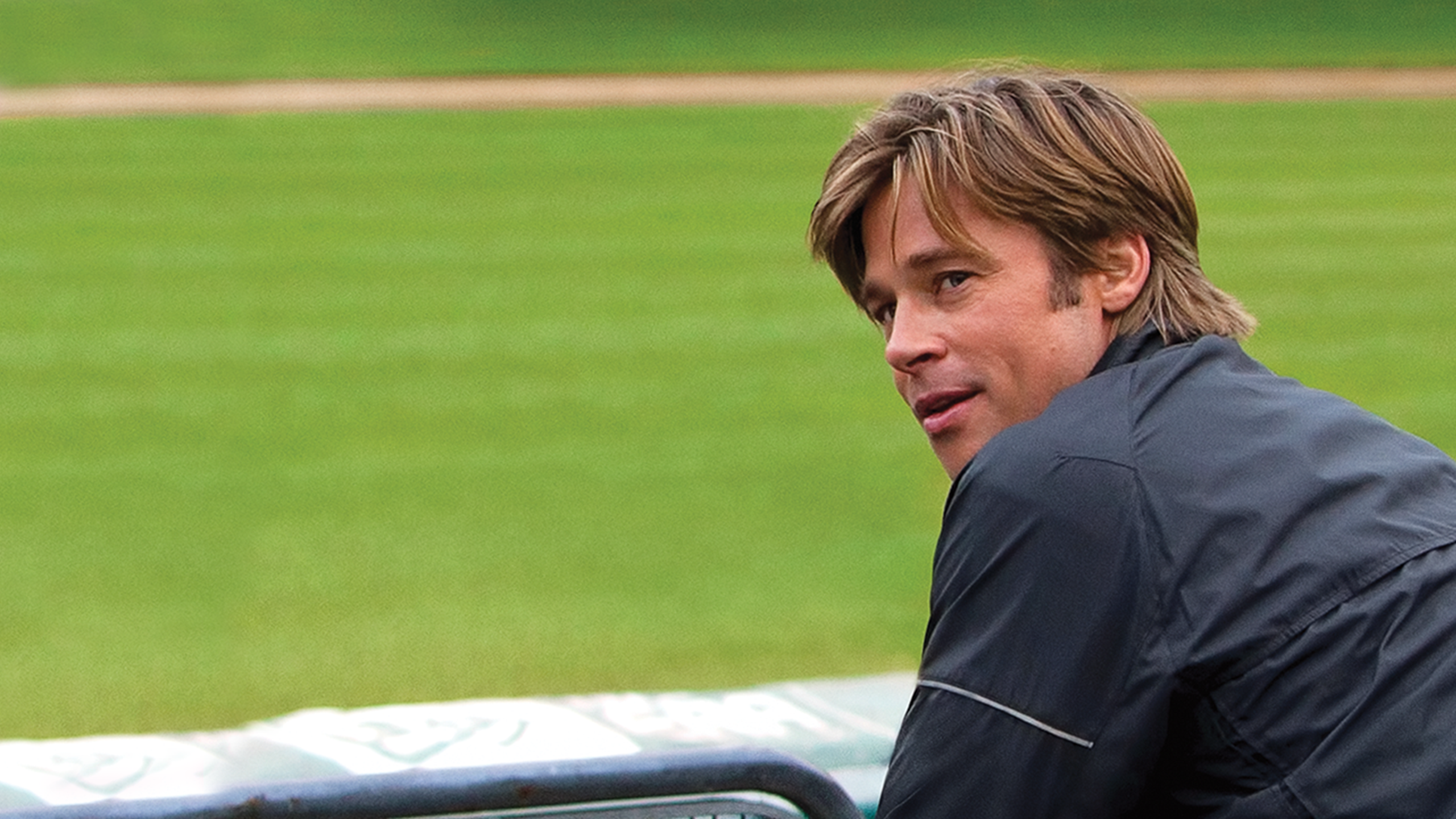 Программа человек который изменил все. Moneyball Brad Pitt. Брэд Питт человек который изменил все. Moneyball 2011. Moneyball 2011 poster.